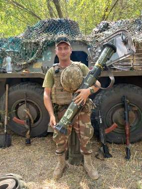 ВІН НЕ БОЯВСЯ ДИВИТИСЯ СМЕРТІ В ОЧІ