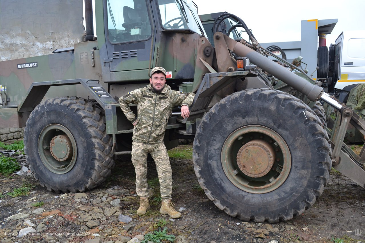 ОБРОБЛЯВ УКРАЇНСЬКУ ЗЕМЛЮ, ЯКУ З ПОЧАТКОМ ВІЙНИ В УКРАЇНІ ПІШОВ ЗАХИЩАТИ